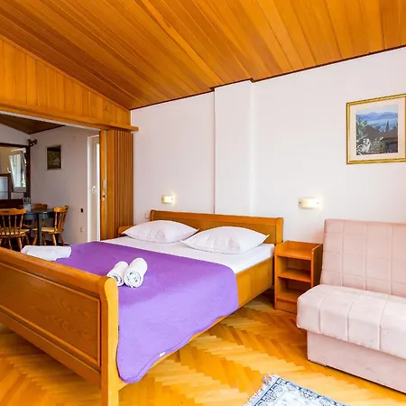 شقة Aga Nemira أوميس