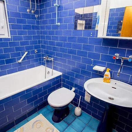 Aga Nemira شقة أوميس