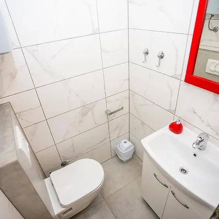 شقة Aga Nemira أوميس